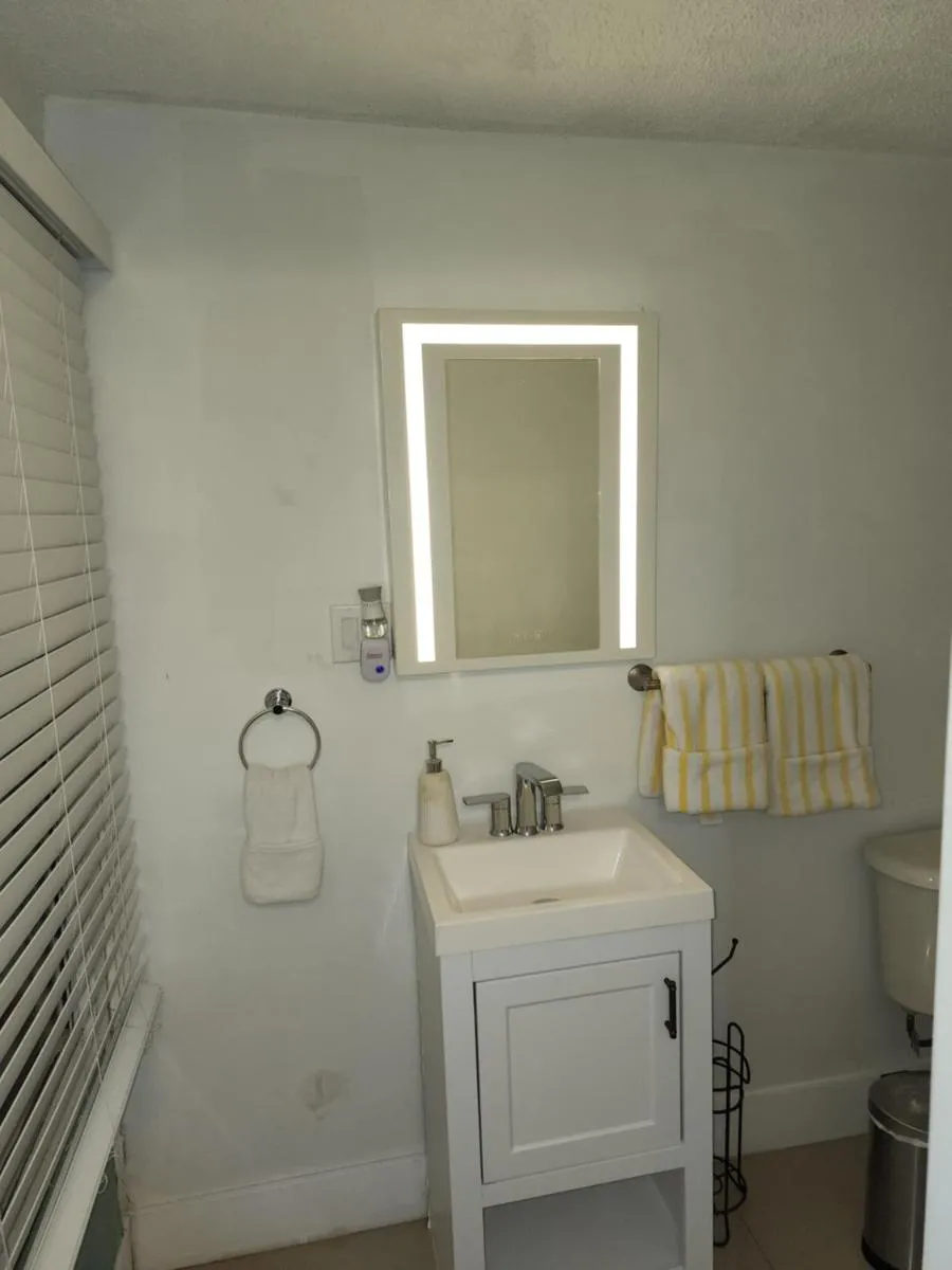 Image 1 of 1161 Studio 2 Miami
