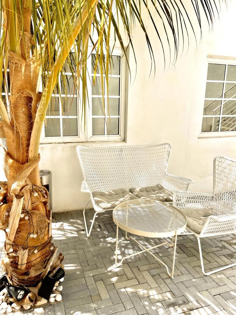 Image 5 of 15 GUESTS LUXURIOUS SOUTH BEACH SUITE WITH ROOFTOP