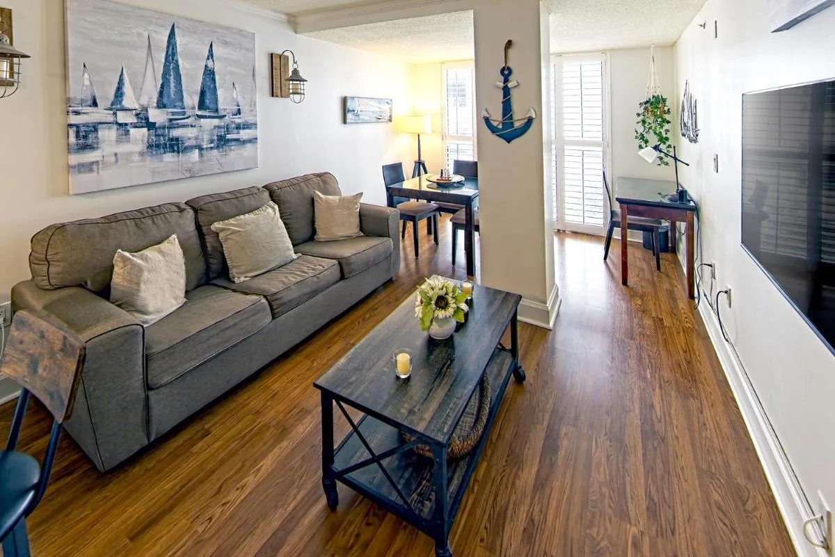 Image 2 of 1bed 1bath Steps To Marina & Cocowalk In Grove