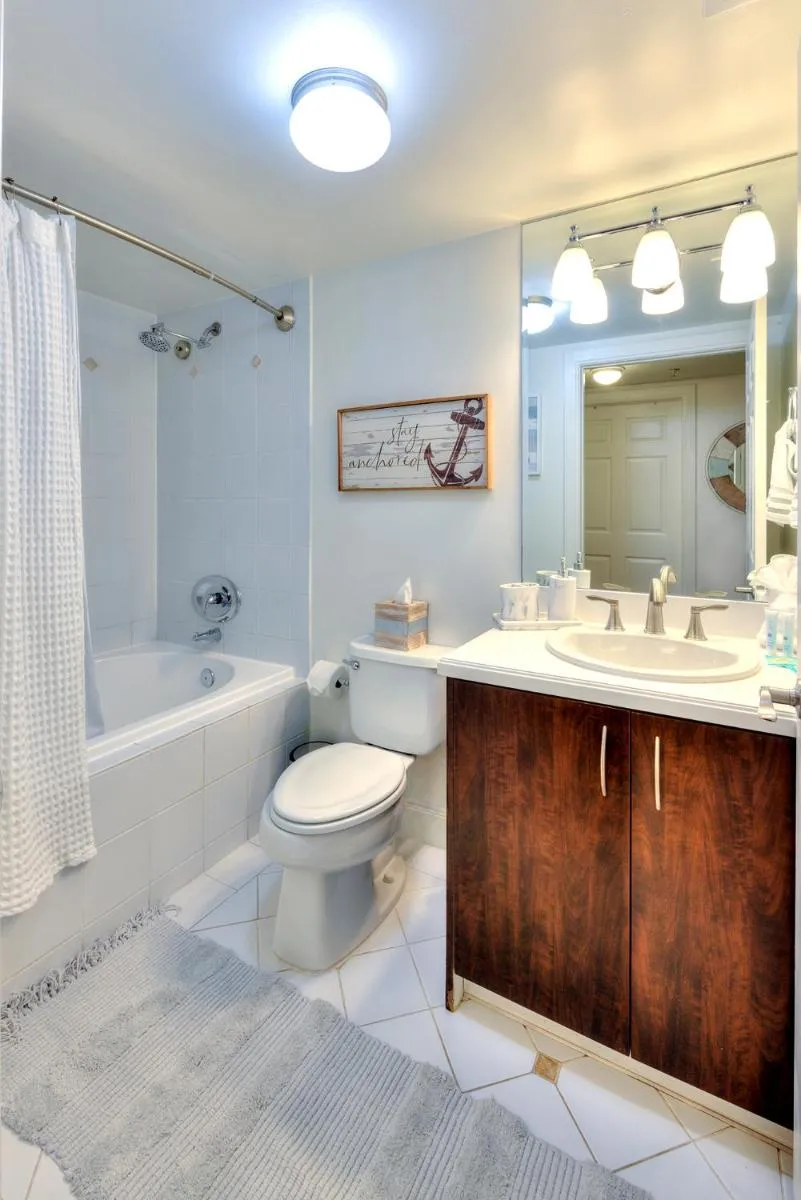 Image 3 of 1bed 1bath Steps To Marina & Cocowalk In Grove