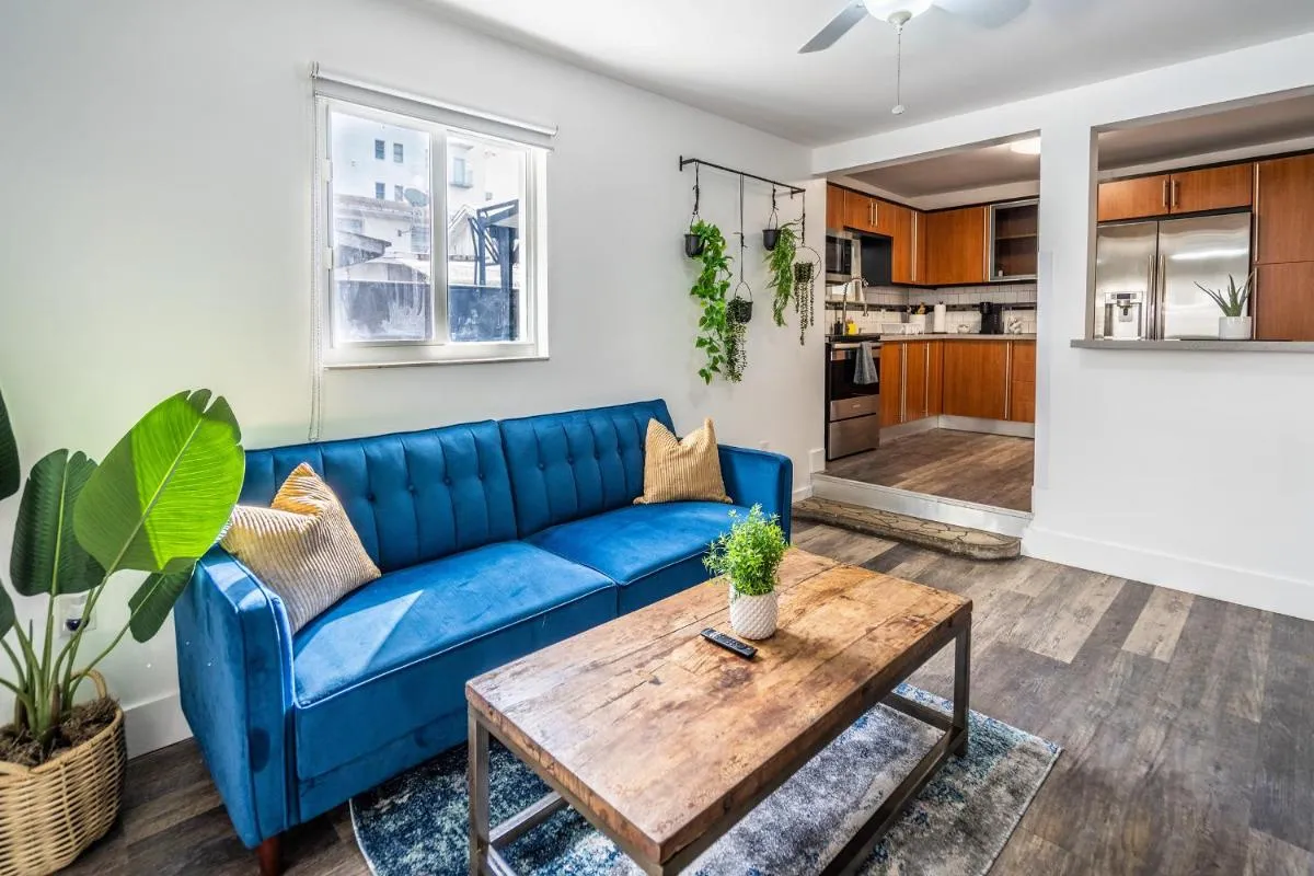 Image 2 of 2 BD Home w/ Private Parking, Private Yard & W/D