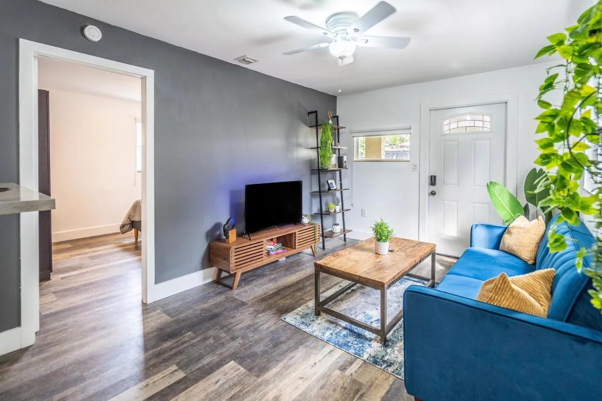 Image 4 of 2 BD Home w/ Private Parking, Private Yard & W/D