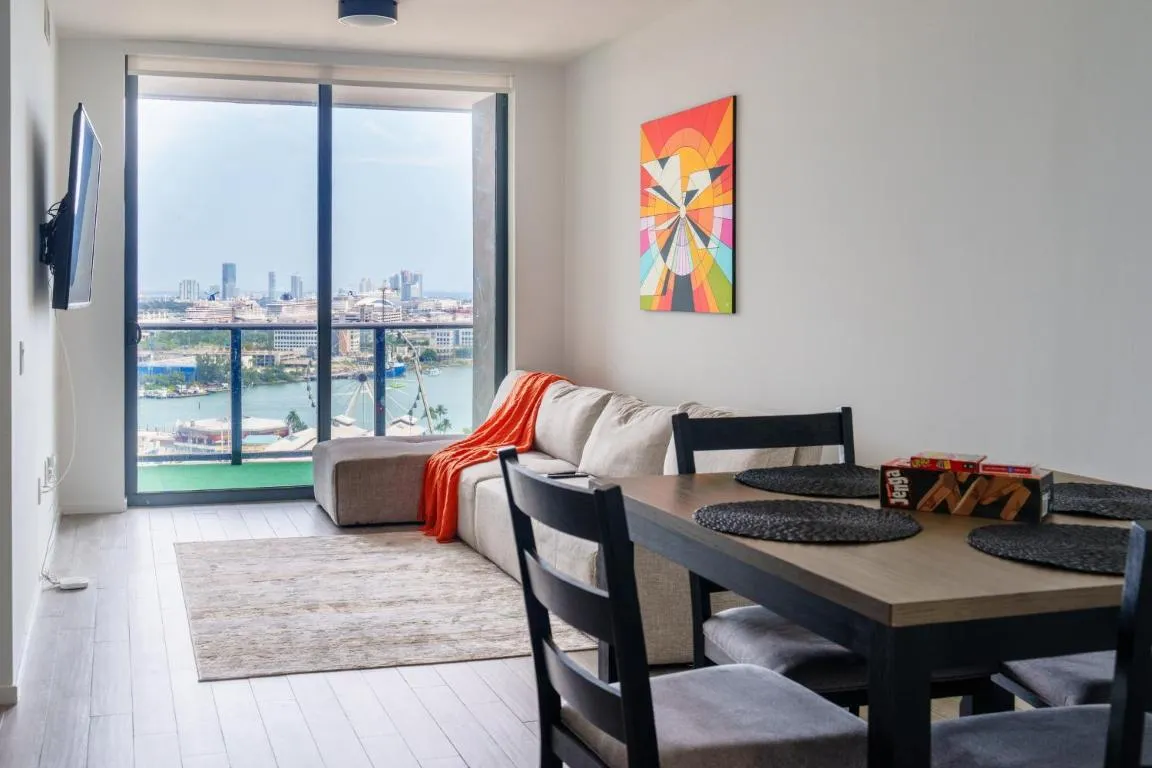 Image of 2 Bedroom Downtown Miami Condo Near Port OF Miami