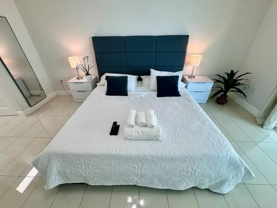 Image 1 of 36th-Floor Ocean View Brickell