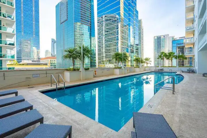 Image 2 of 36th floor Brickell bay view 1BR 2 Queens and Sofa Bed