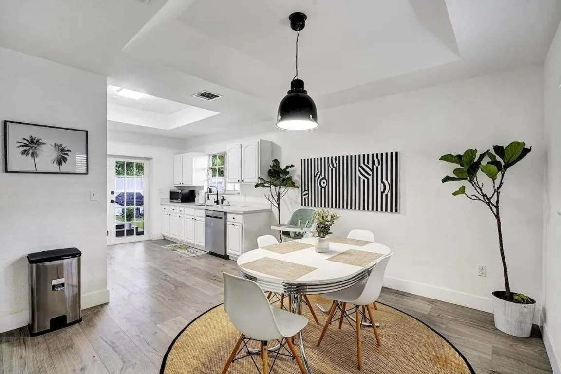 Image of 397B Beautiful home with Pool