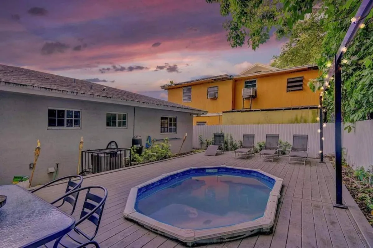 Image 3 of 397B Beautiful home with Pool