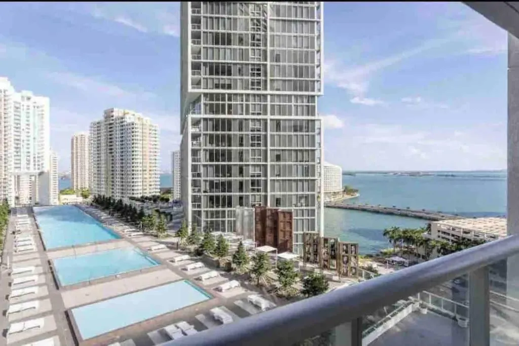 Image of 43rd Floor Icon Brickell Ocean &Pool View Free SPA