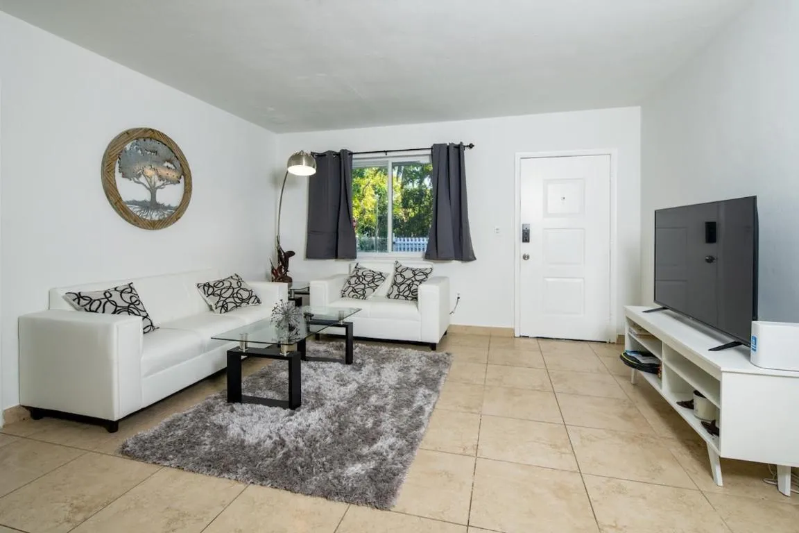 Image of Abundant 3BD Home King Bed Free parking Wi-Fi