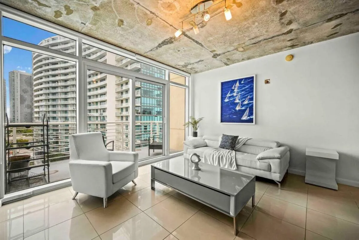 Image 1 of Amazing 2 Bed in Midtown with FREE Parking