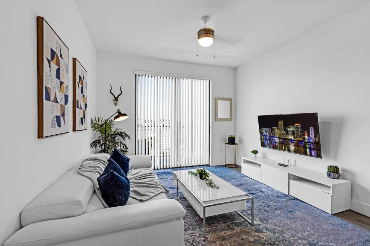 Image 3 of Amazing 2 Bedroom Unit In Doral Miami With Free Parking