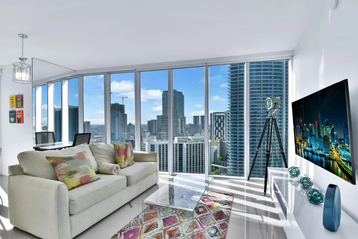 Image 5 of Amazing 2 Bedroom at Icon in the Heart of Brickell
