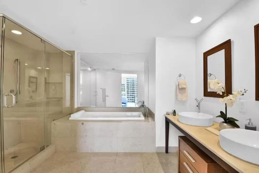 Image 2 of Amazing 2 Bedroom at Icon in the Heart of Brickell