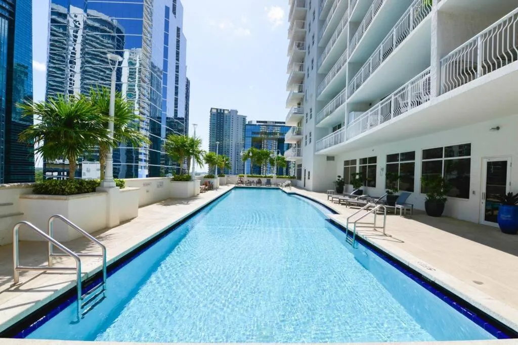 Image 3 of Amazing High-Rise Condo @Brickell with Pool