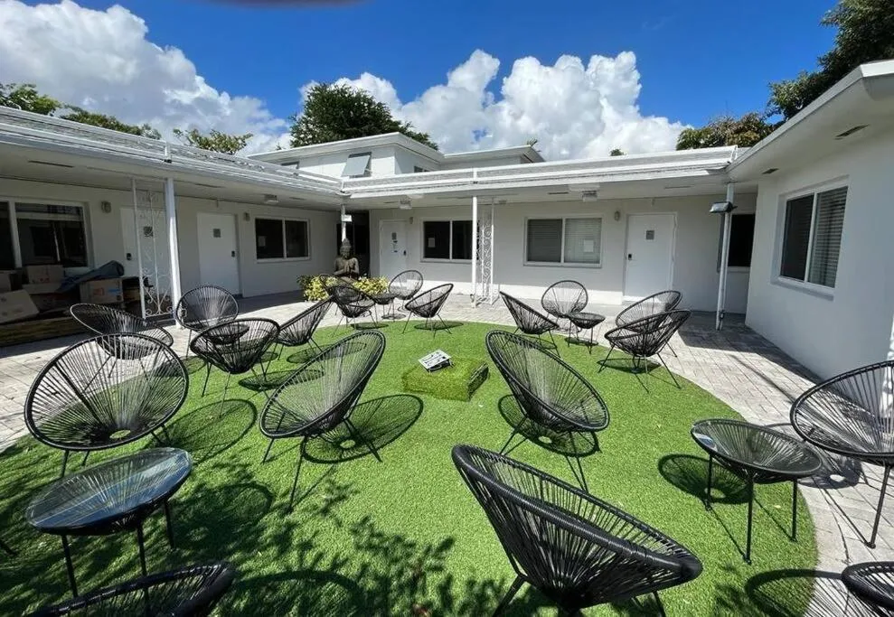 Image 4 of Amazing Studio Residence 15 min from the beach