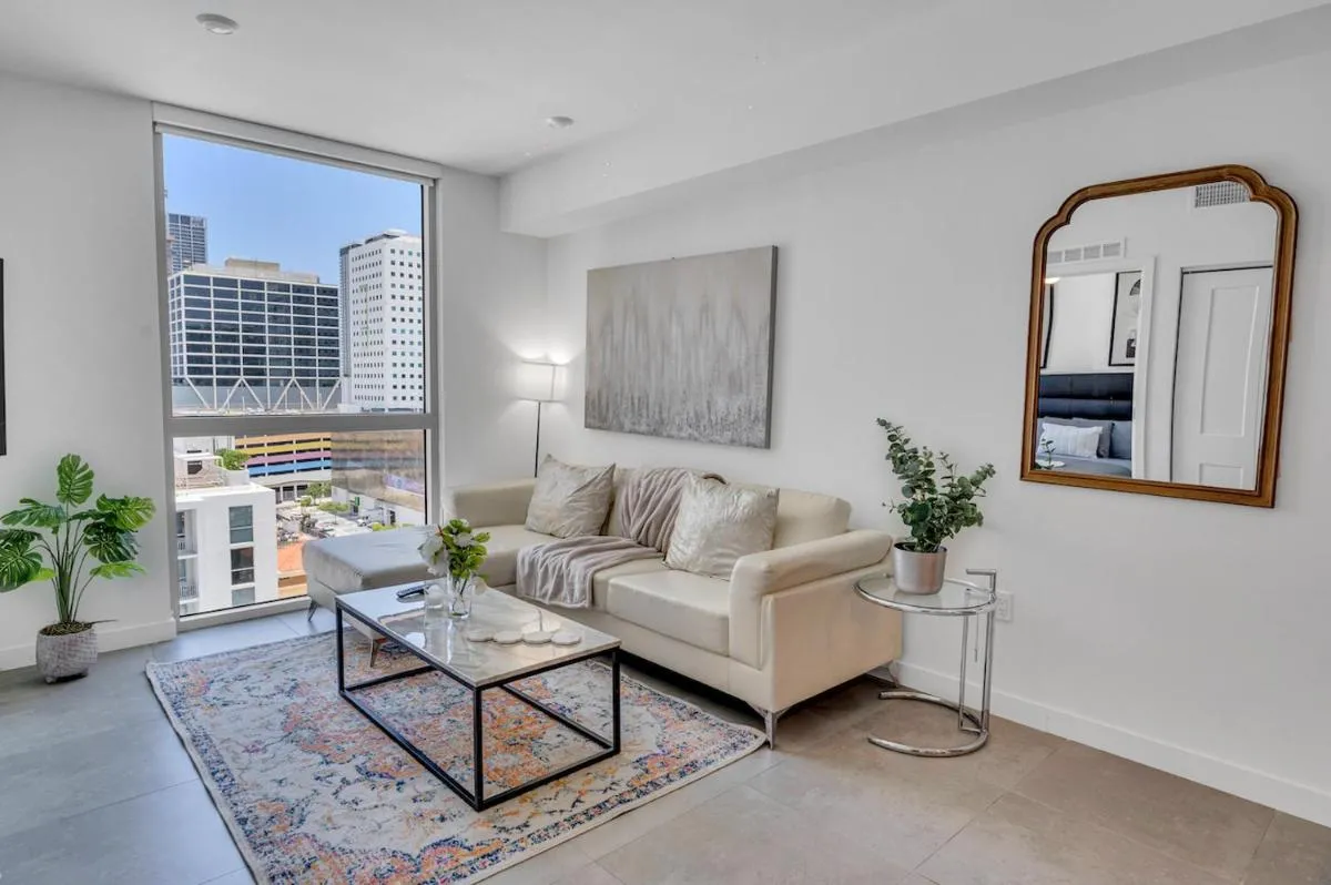 Image 4 of Amazing Unit in Downtown Miami With Free Parking
