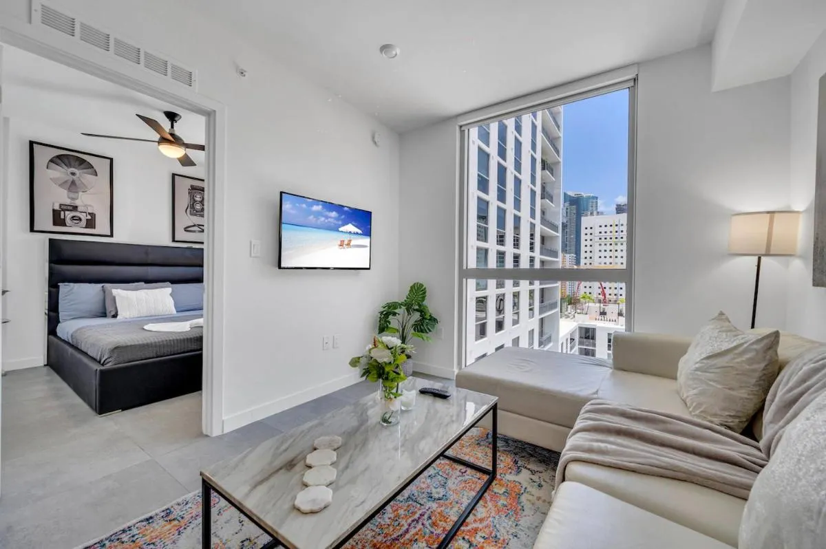 Image 3 of Amazing Unit in Downtown Miami With Free Parking