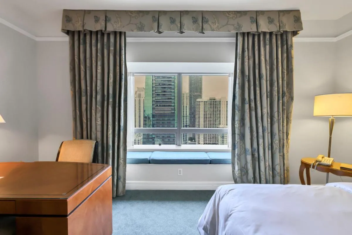 Image 1 of Amazing private studio in Four Seasons Residences Brickell!