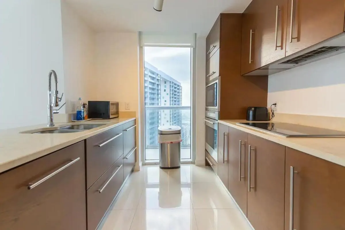 Image 4 of Amazing unit Miami Brickell- Sea and city view-