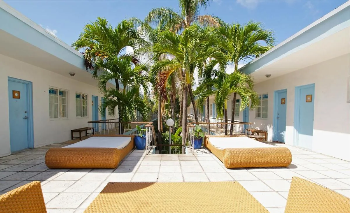 Image 2 of Aqua Hotel & Suites