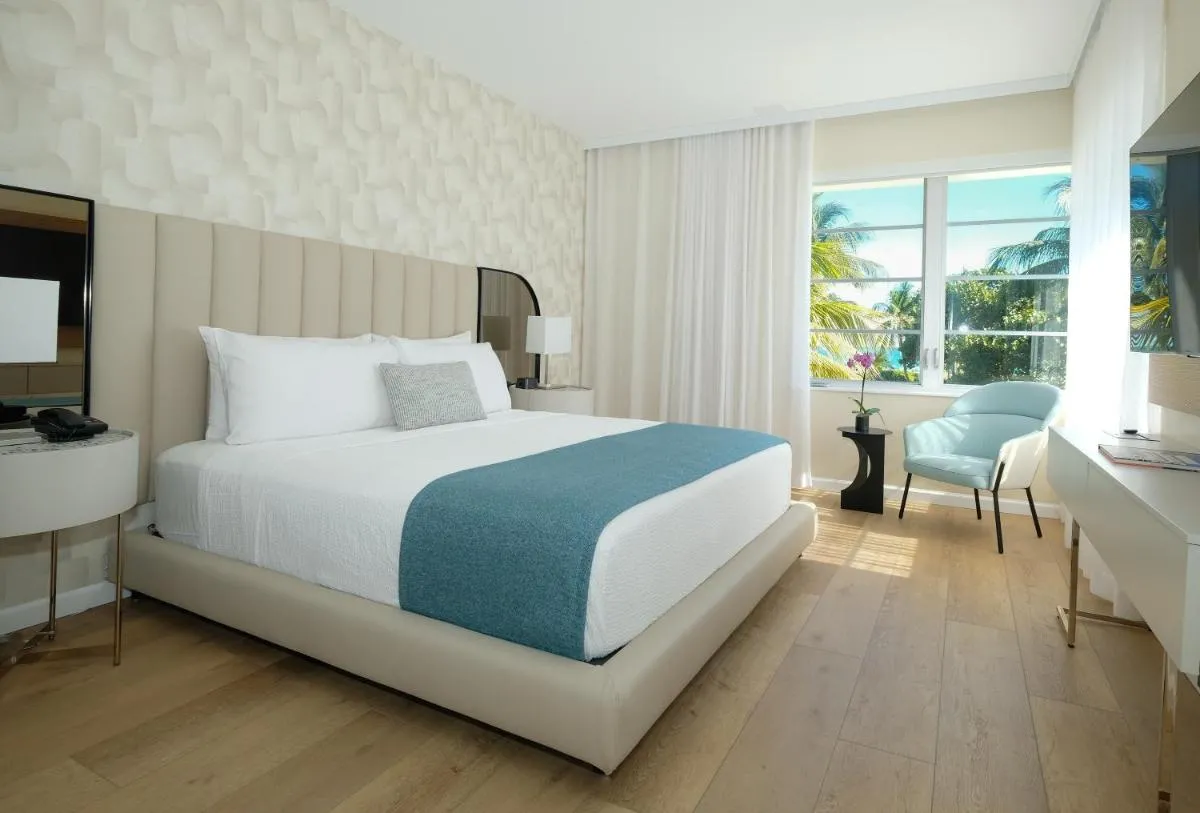 Image 1 of Avalon Hotel