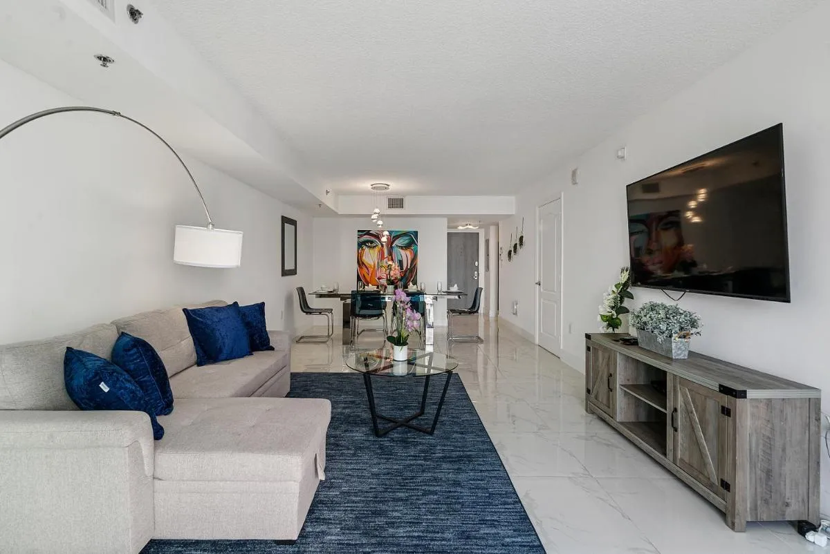 Image 5 of Awesome Penthouse Apt Brickell W/Pool