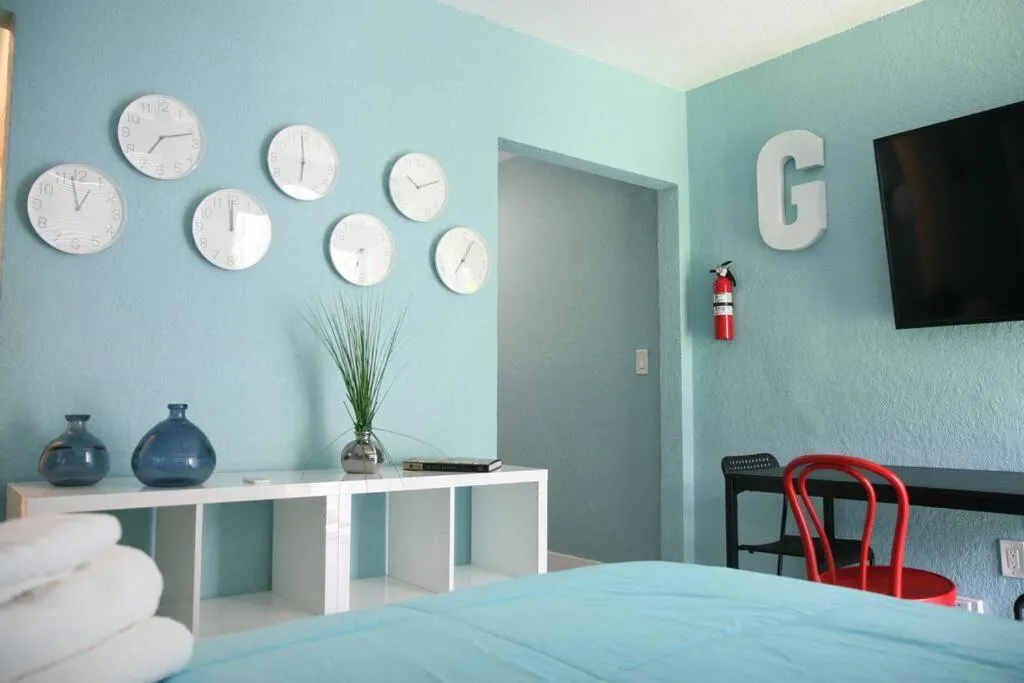 Image 6 of B03 Location! Studio close 2 Beach & Design District