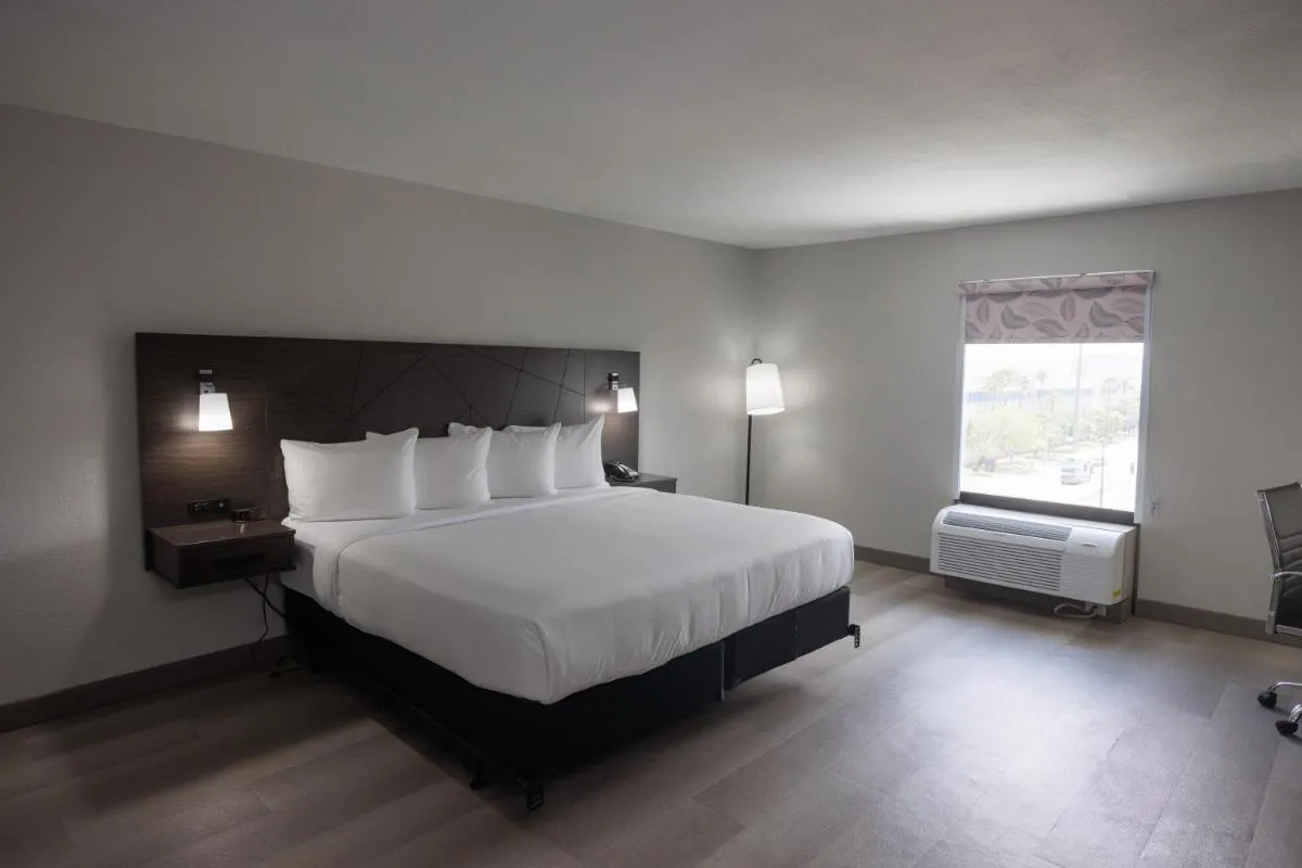 Image 6 of B&B Hotel Miami Airport
