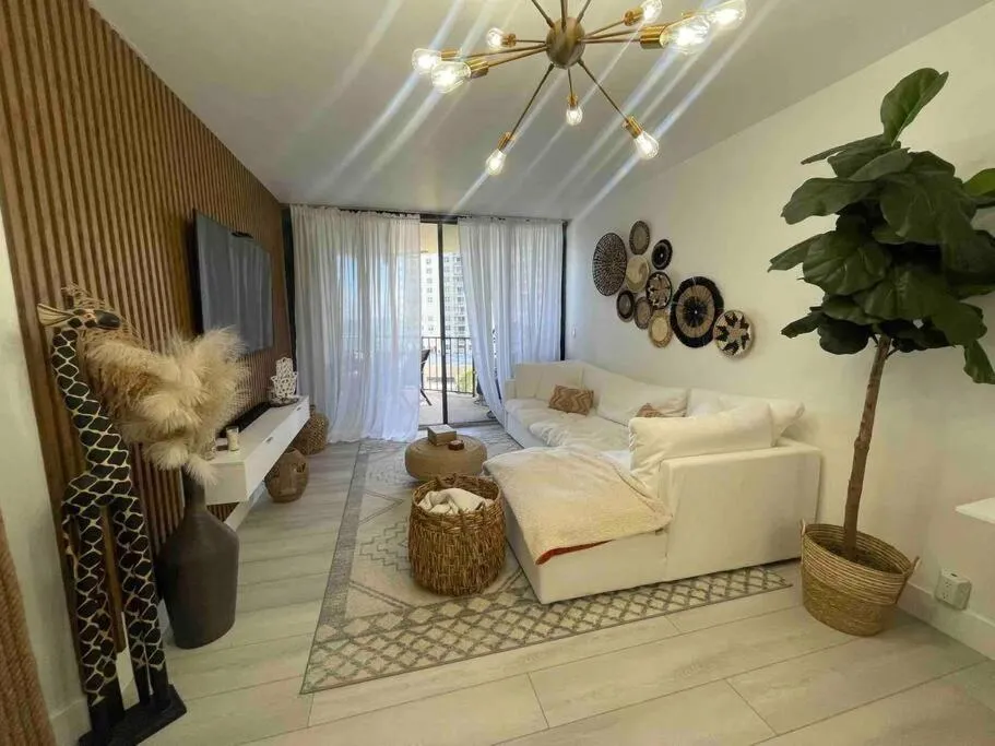 Image 1 of BRICKELL MIAMI OCEAN VIEW COZY APT