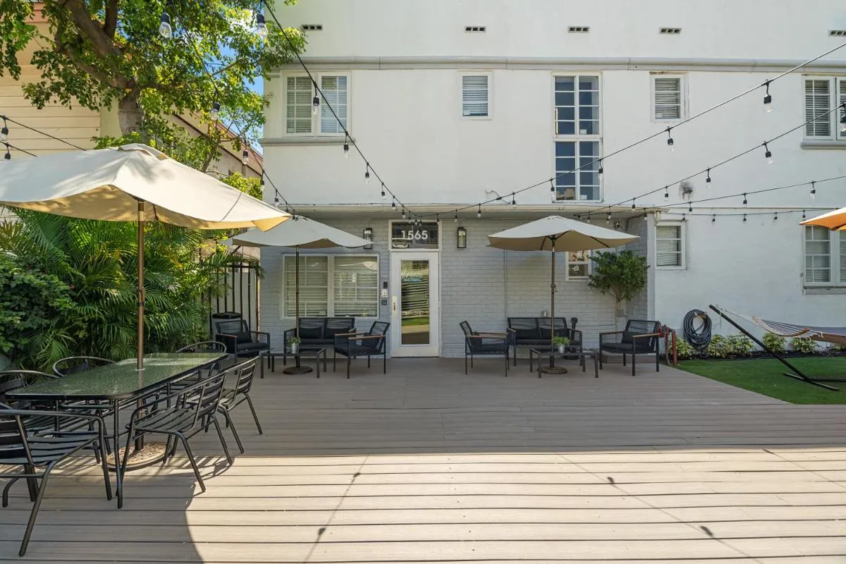 Image 4 of Baybreeze Apartments by Lowkl