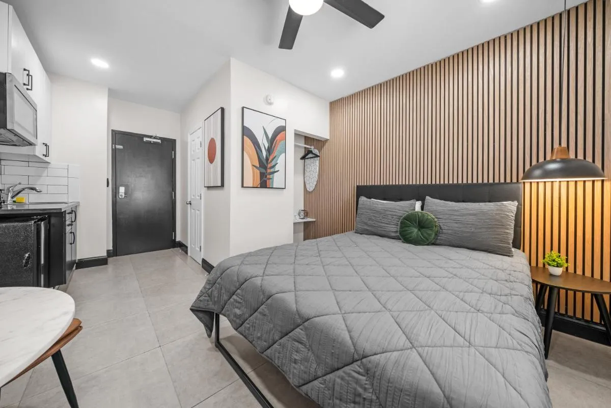 Image 6 of Baybreeze Apartments by Lowkl