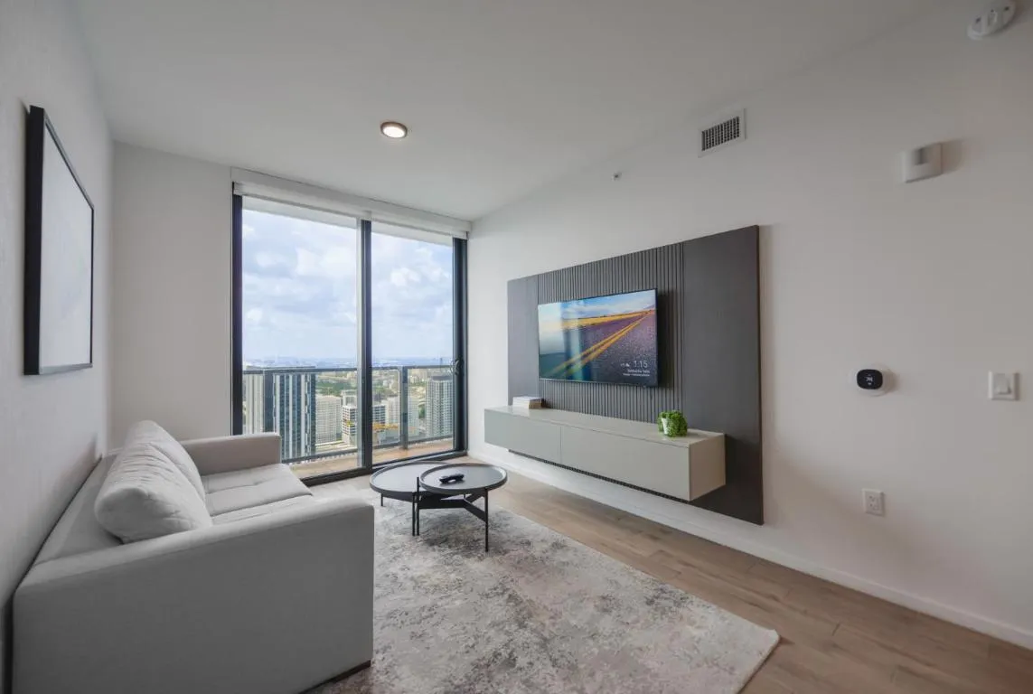 Image of Bayside Charm: Captivating Apartment