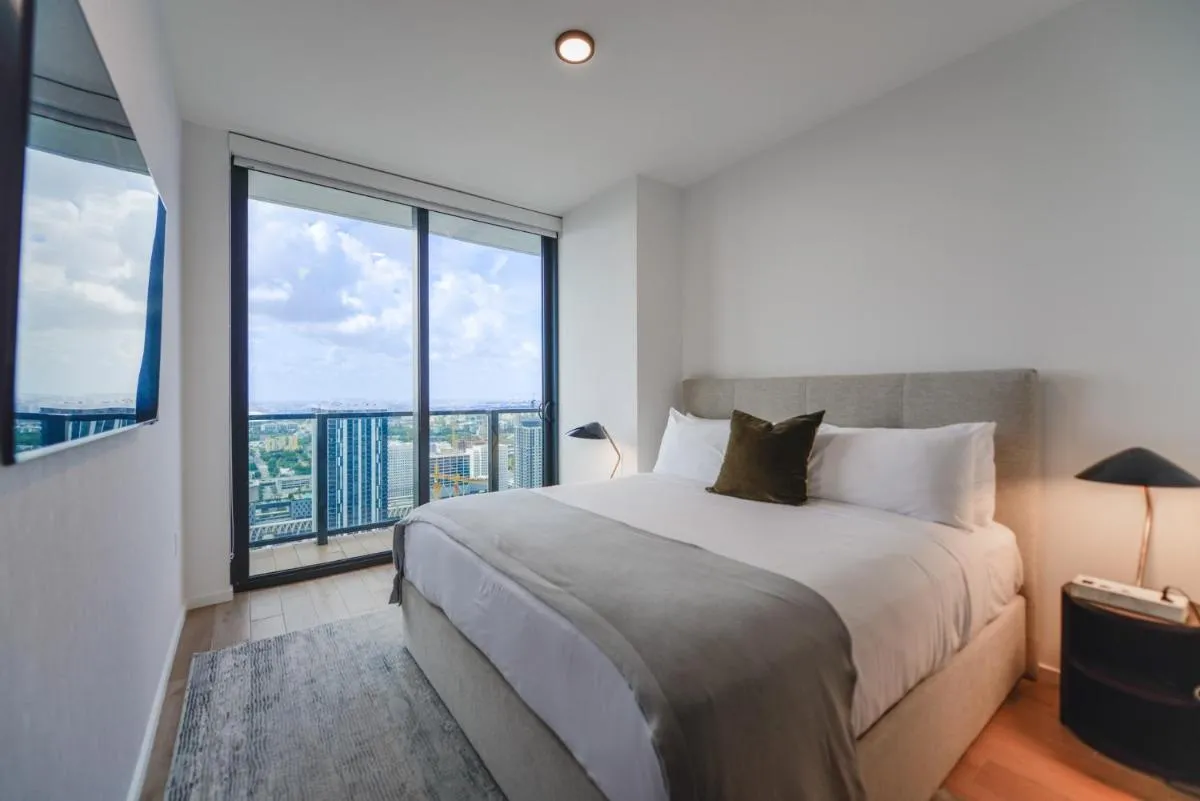 Image 1 of Bayside Charm: Captivating Apartment