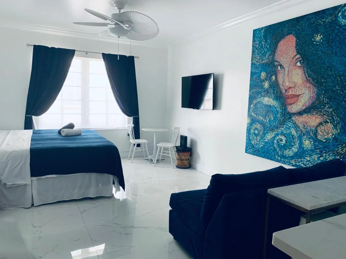 Image 6 of Beach House BEACHFRONT STUDIO 107