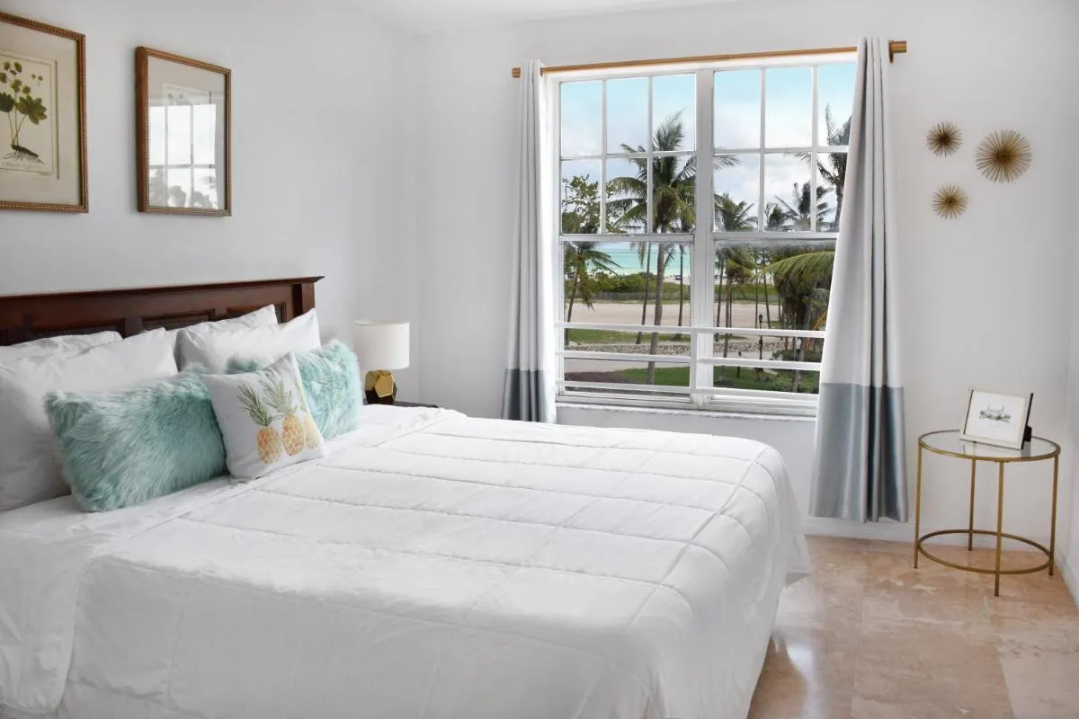 Image 1 of Beach Park Hotel