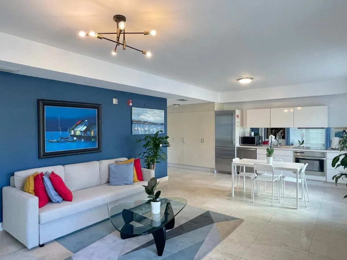 Image 5 of Beachfront Apt in Carlyle Hotel on Ocean Drive