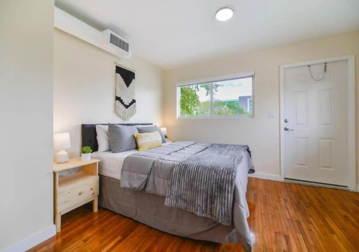 Image 1 of Beautiful 2 BR Residence Close to Miami Beach 4