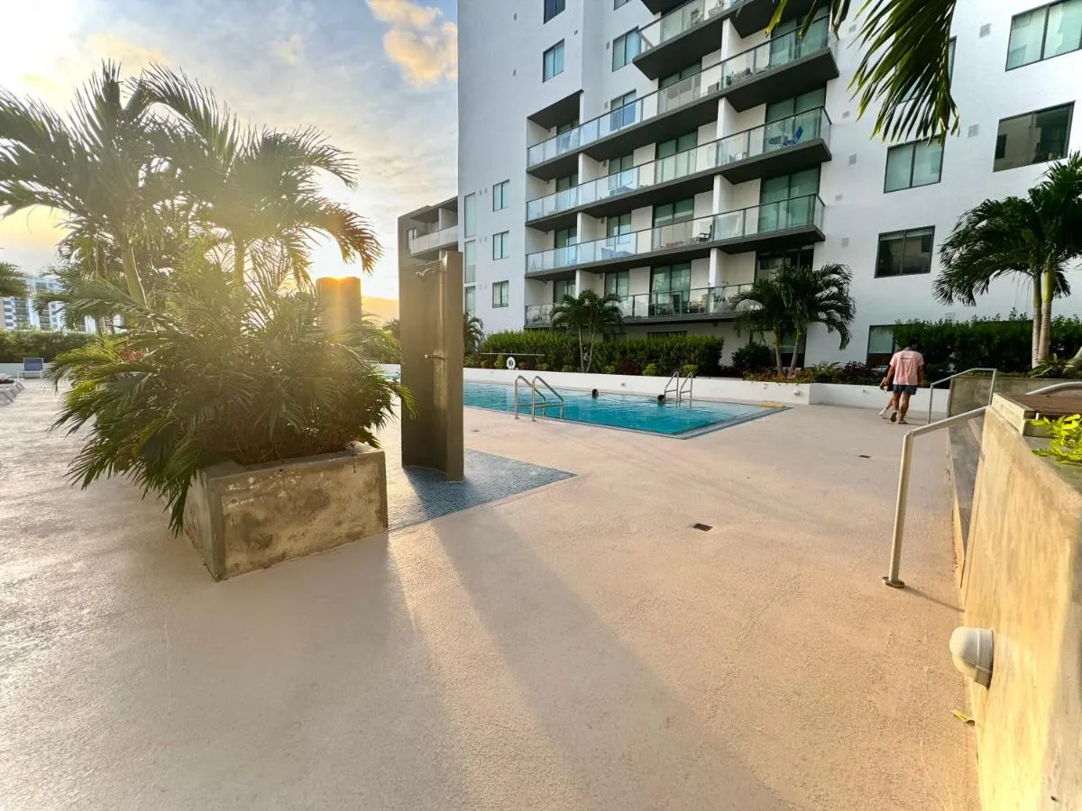 Image 3 of Beautiful Skyline Sunsets in the Heart of Miami