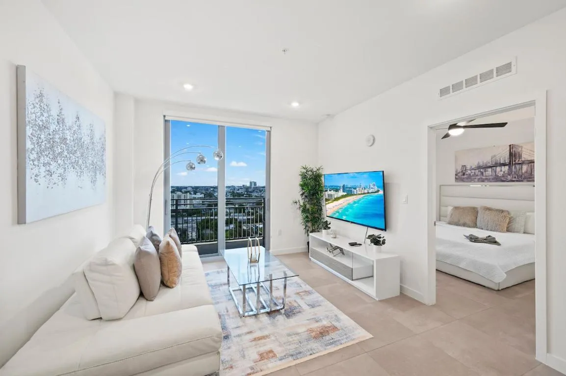 Image of Beautiful Unit in Downtown Miami With Free Parking