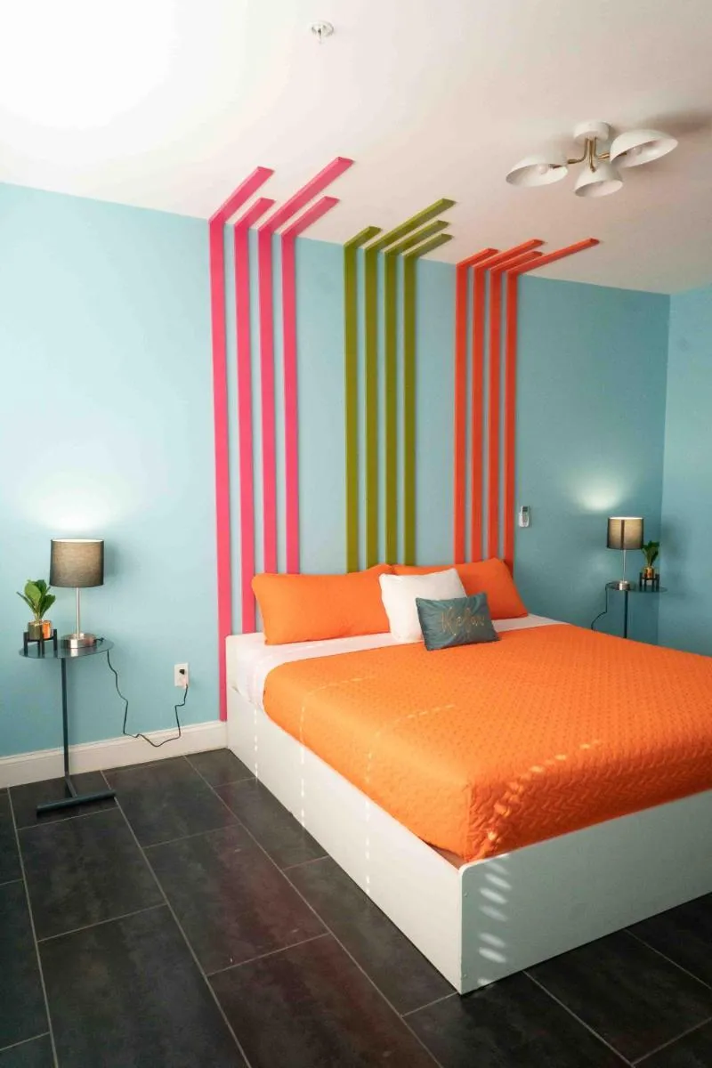 Image 3 of Beds n’ Drinks