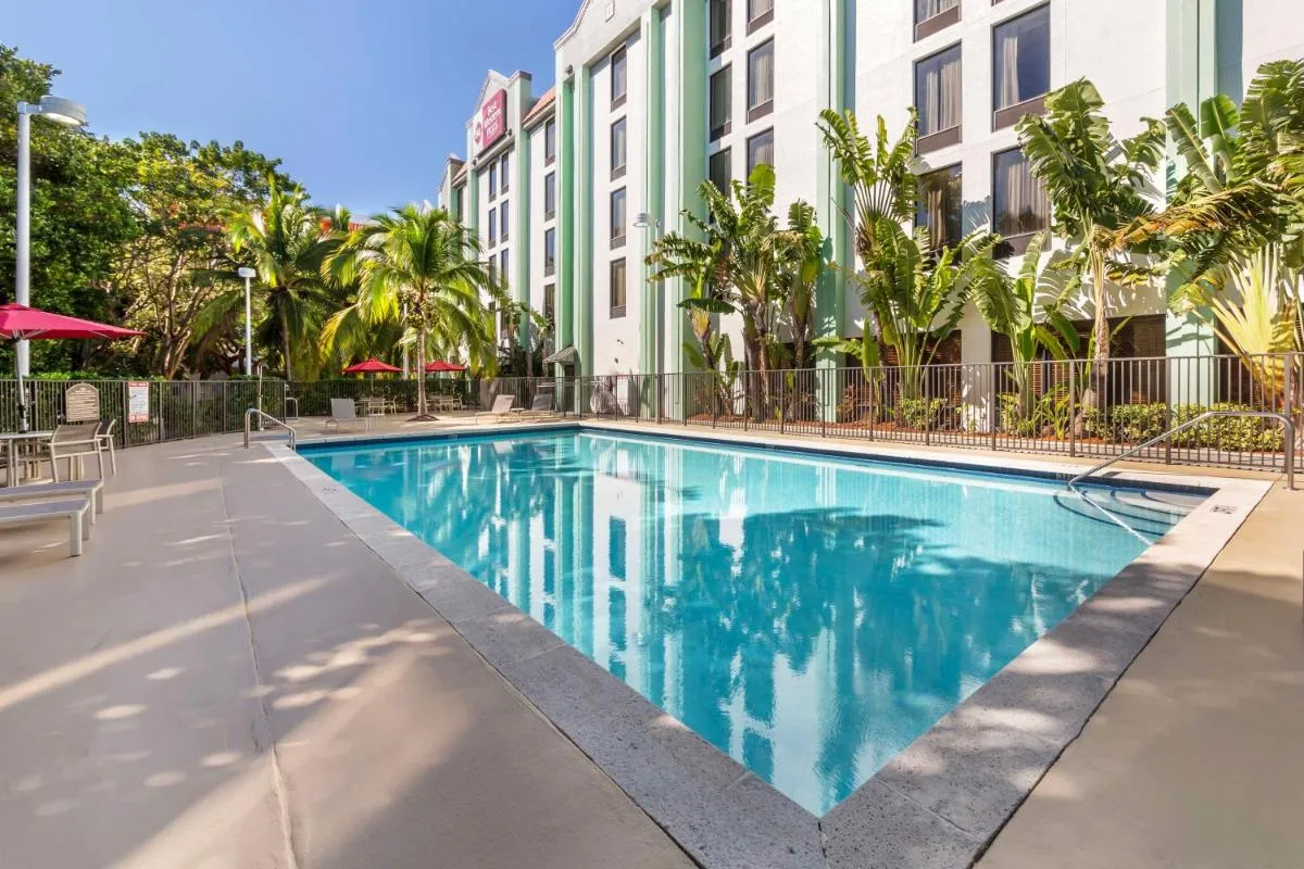 Image 2 of Best Western Plus Kendall Hotel & Suites