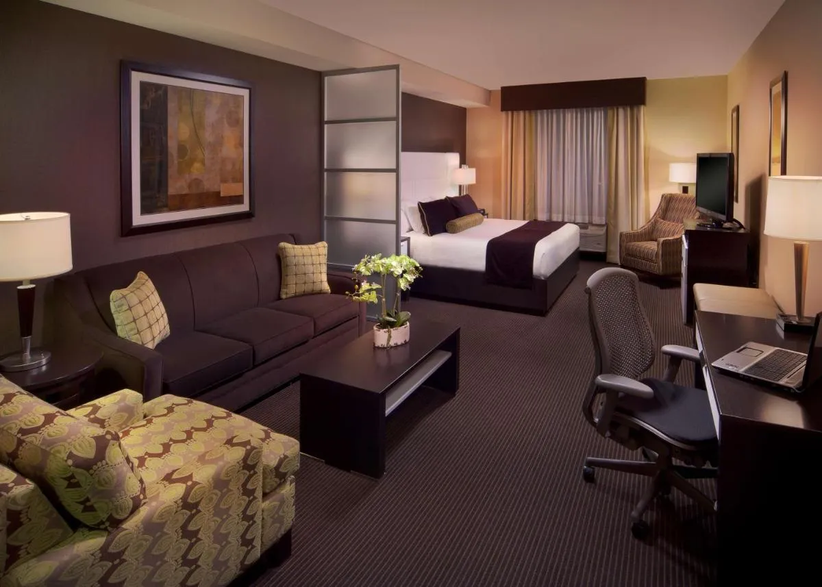 Image 1 of Best Western Plus Miami Intl Airport Hotel & Suites Coral Gables