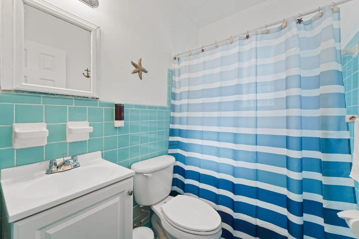 Image 2 of Blue Anchor 1 Br Miami Apt Near Brickell
