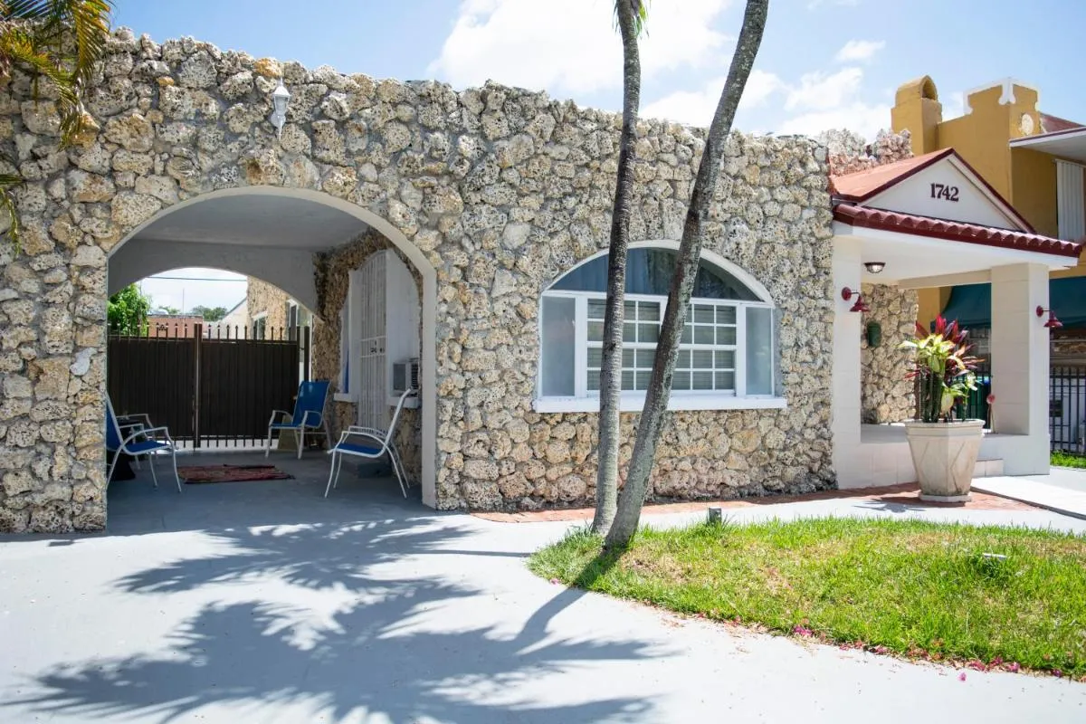 Image 5 of Boho Studio in Little Havana – 5K