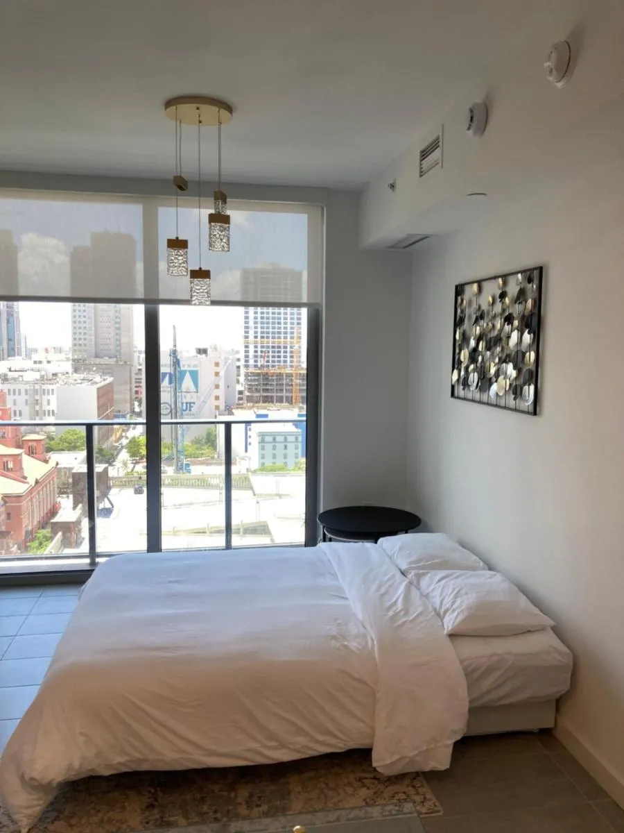 Image 1 of Brand NEW modern 1 bedroom unit Downtown