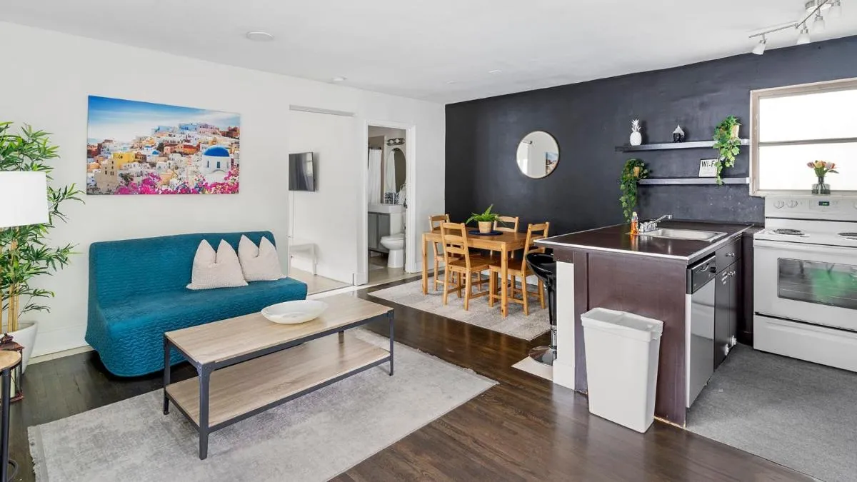 Image of Brickell Pearl Cozy House Beach 10 min Location