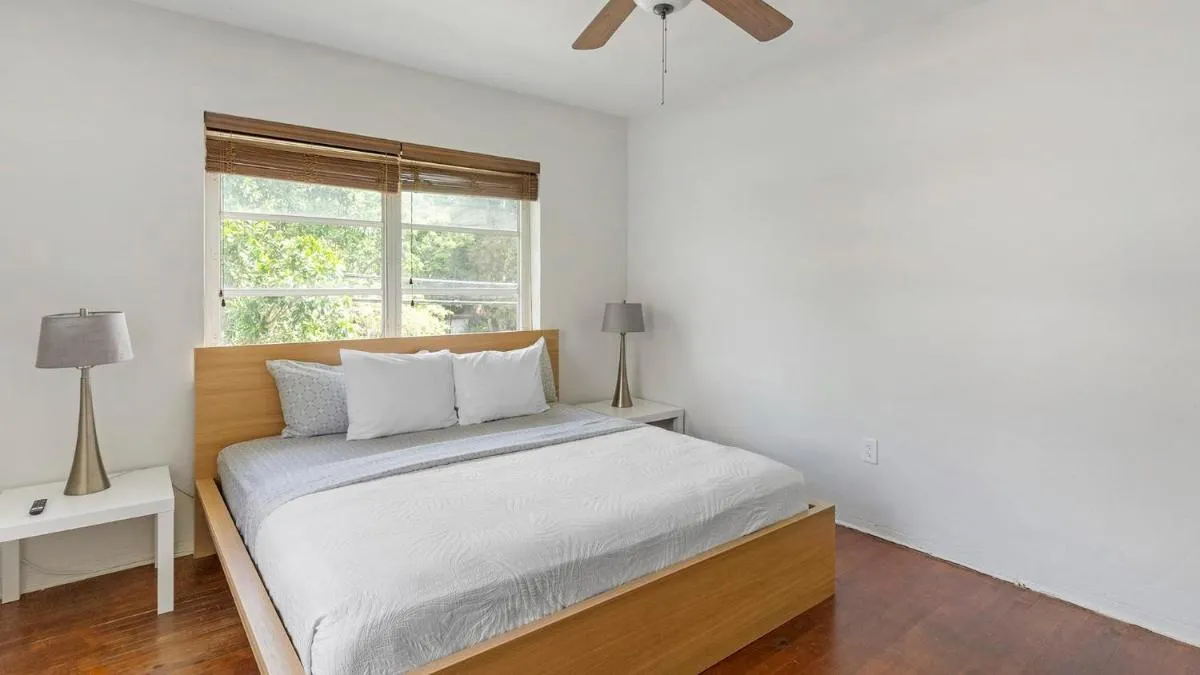 Image 6 of Brickell Tree Apartment Beach 10min Location Shops