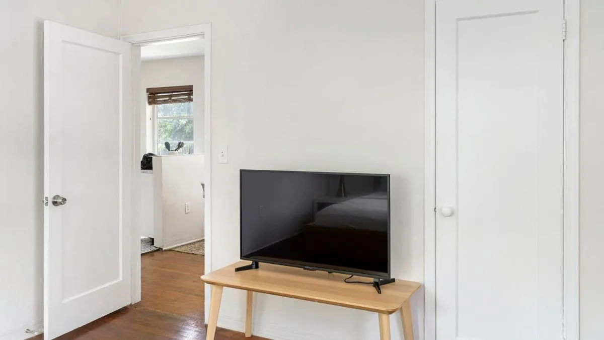 Image 4 of Brickell Tree Apartment Beach 10min Location Shops