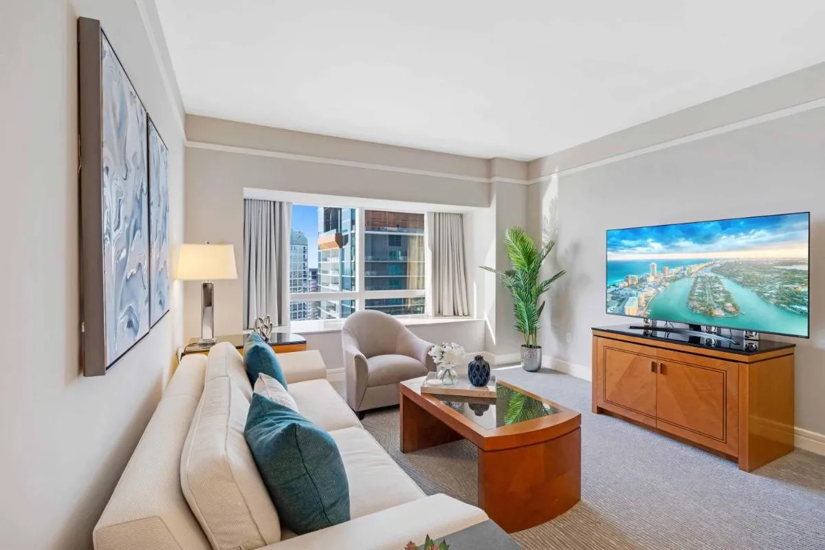 Image 5 of Casiola Apartments in Four Seasons Miami