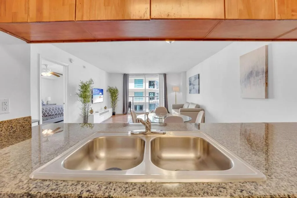 Image 2 of Central unit •1 BDR with Ocean And City View•Free parking